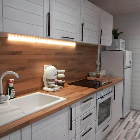 Apartment White Wood House - Eger
