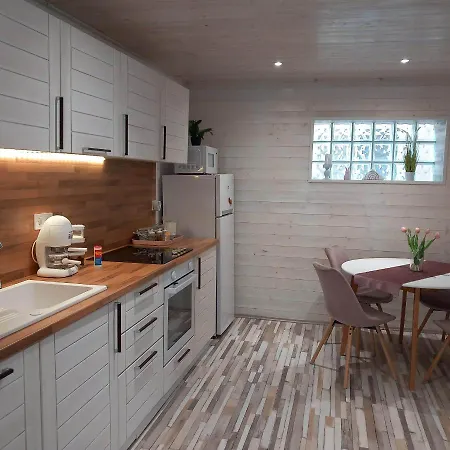 Apartment White Wood House - Eger